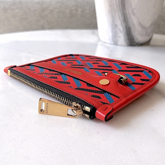 ❤️💙NIB Versace La Greca Leather Belt Bag/Coin Purse - Picture 4 of 7